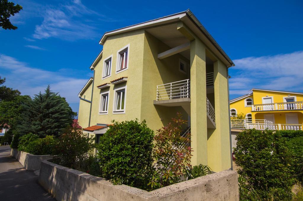 Apartments Claudia Crikvenica Exterior photo