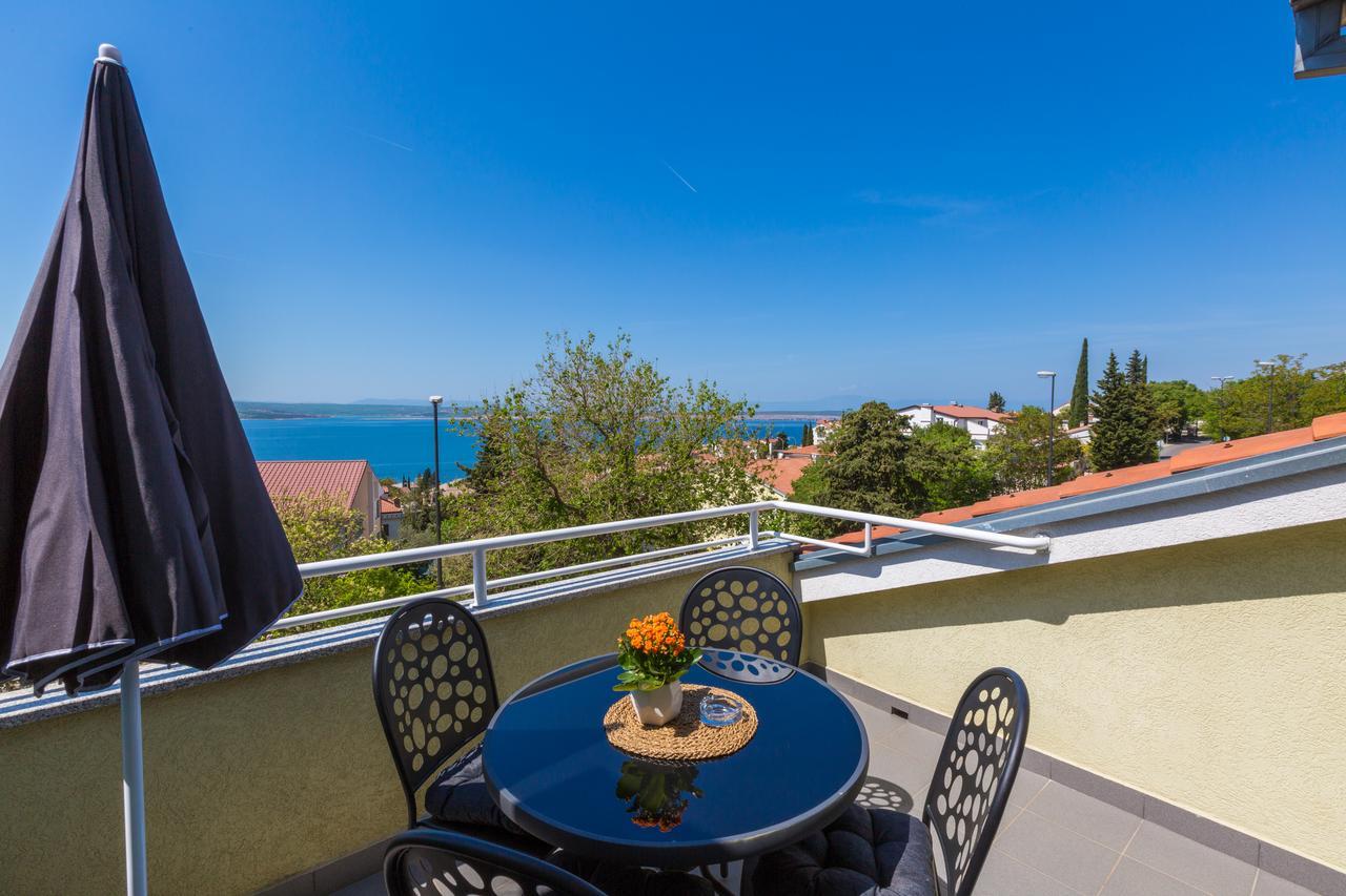Apartments Claudia Crikvenica Exterior photo