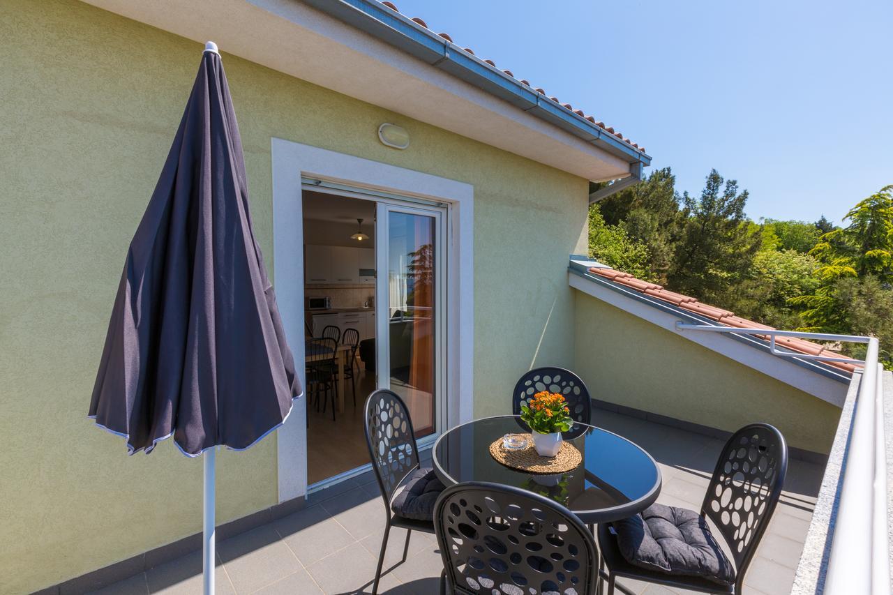 Apartments Claudia Crikvenica Exterior photo